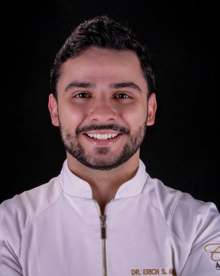 Dr. Erich Almeida, especialista em estética do sorriso